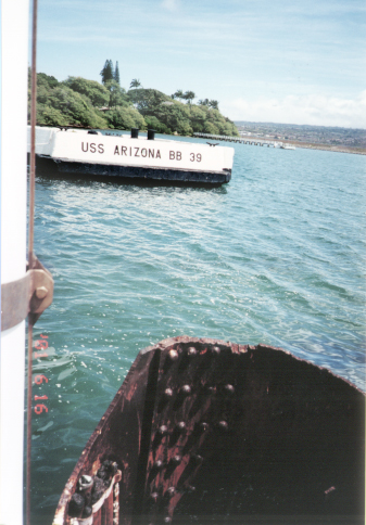 USS Arizona3.jpg (167811 bytes)